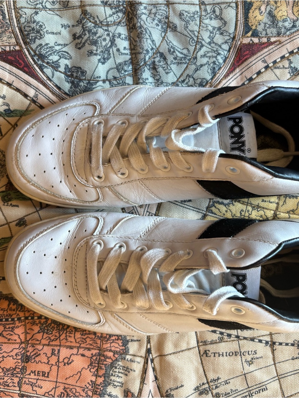 Pony Men's Classic White Low-Top Sneakers with Black Accent - Picture 2 of 6